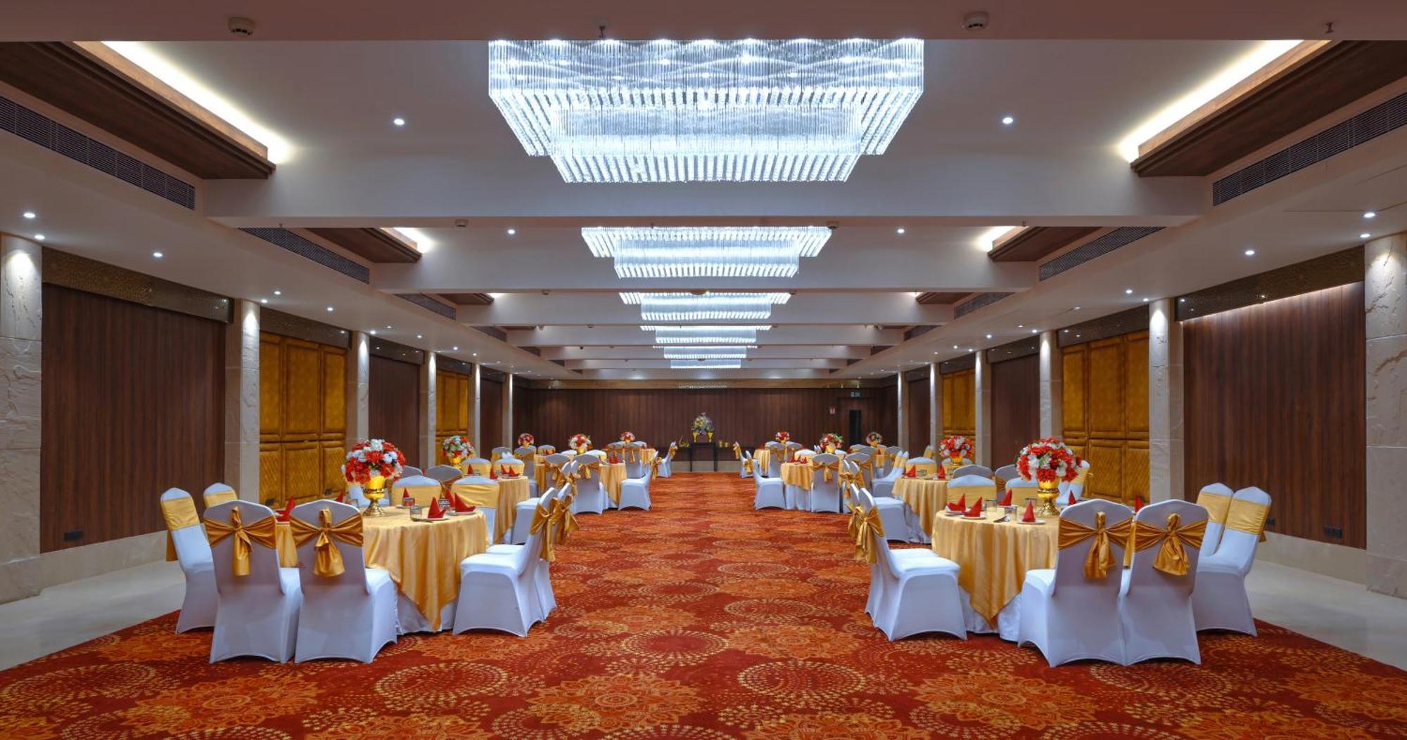 Royale Sarovar Portico Agra Agra  Exterior foto